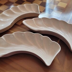 Set of Three Cream Shell-Shaped Serving Dishes